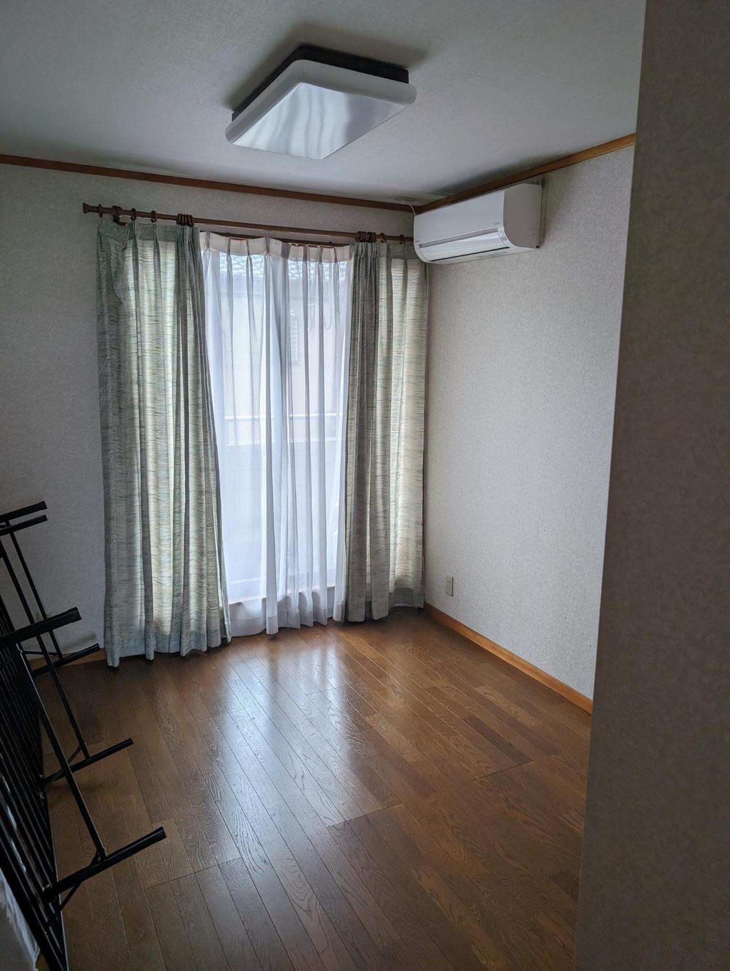 Private In Togo And Park Side House *